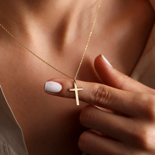 Stylish Cross Pendant Necklace