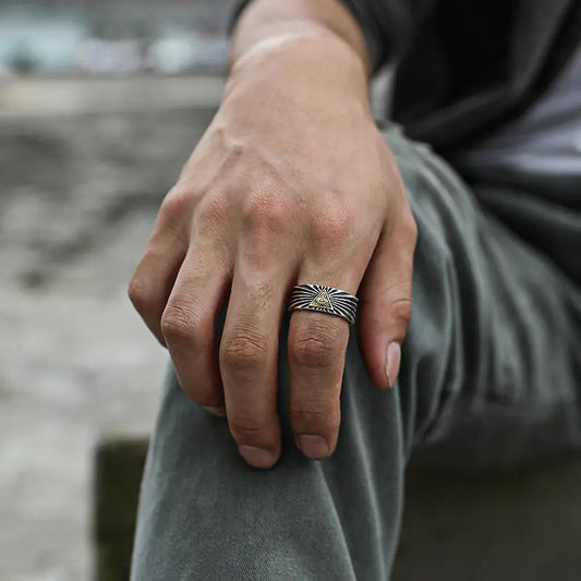 Grass Pattern Eye Ring